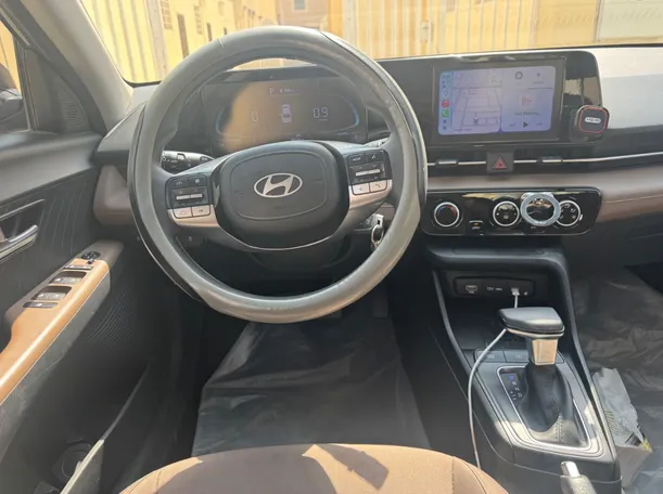 Car image 17