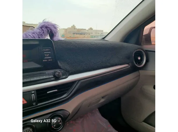 Car image 27