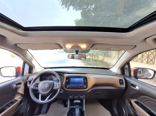 Car image 13