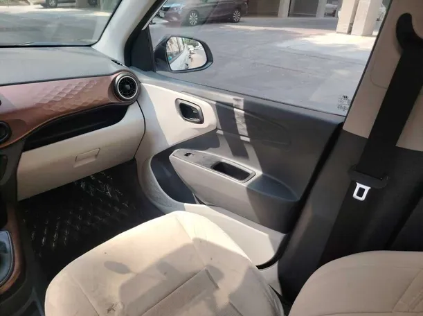 Car image 31