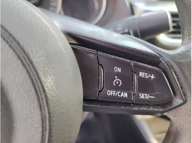 Car image 36