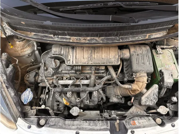 Car image 25