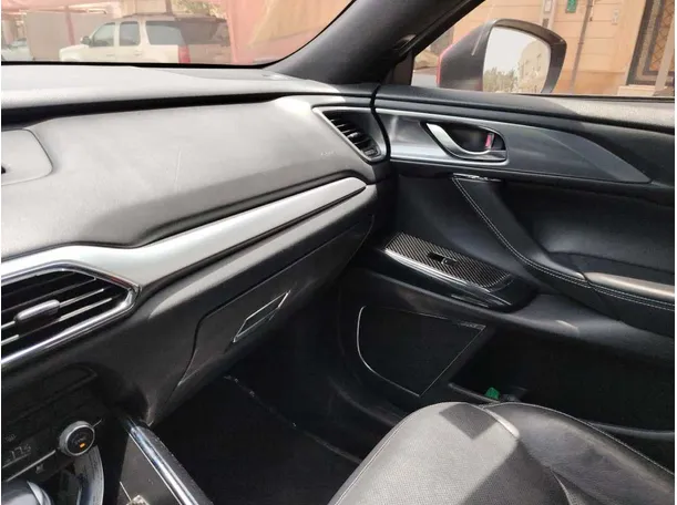 Car image 34