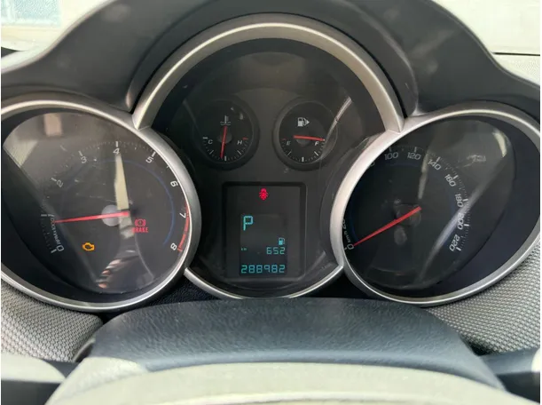 Car image 19