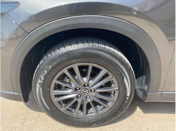 Car image 10