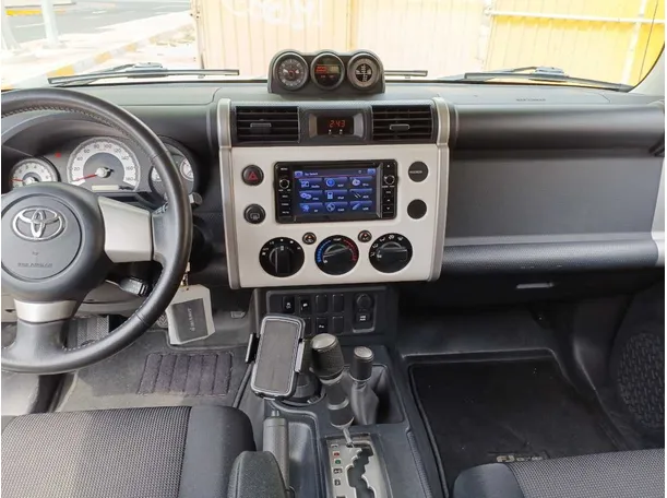 Car image 15