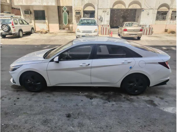 Car image 8