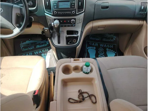 Car image 24