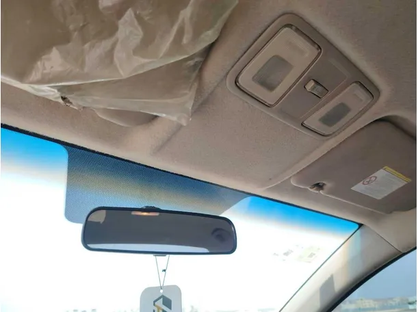 Car image 38