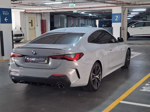 Car image 7