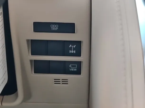 Car image 35
