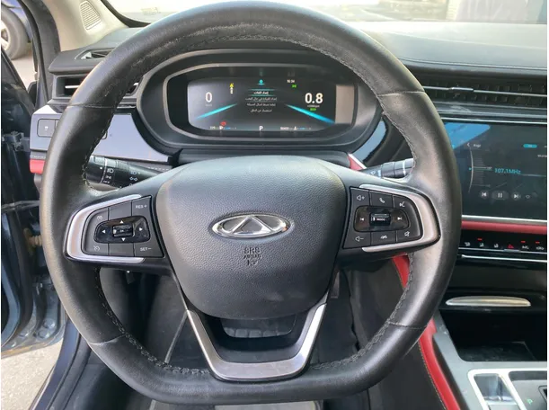 Car image 18