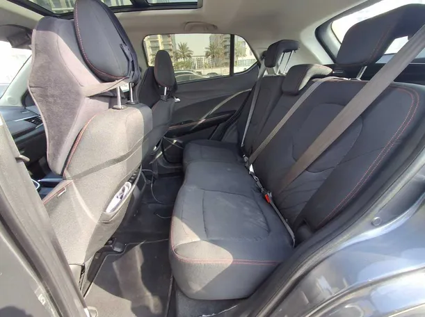 Car image 13
