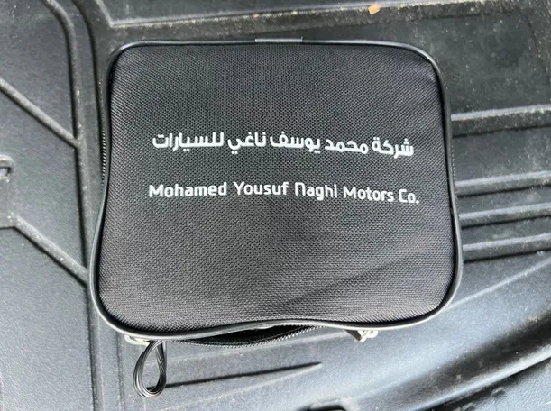 Car image 29