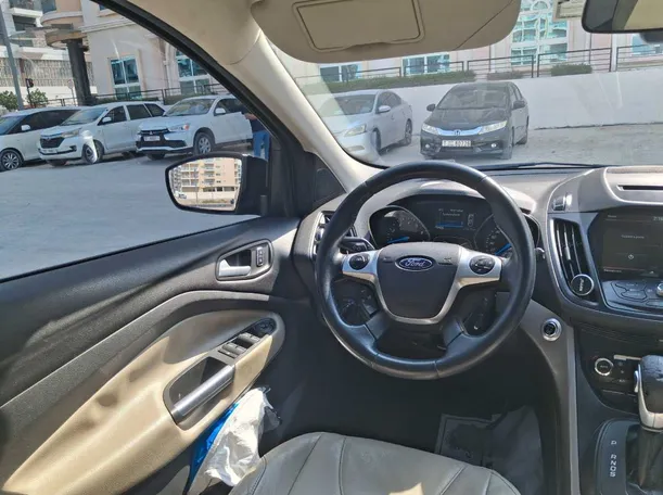 Car image 16