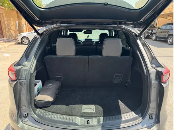 Car image 24