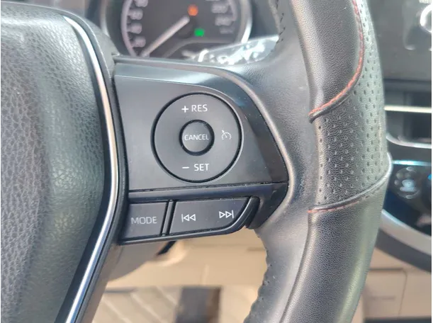 Car image 28