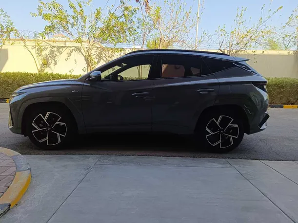 Car image 8