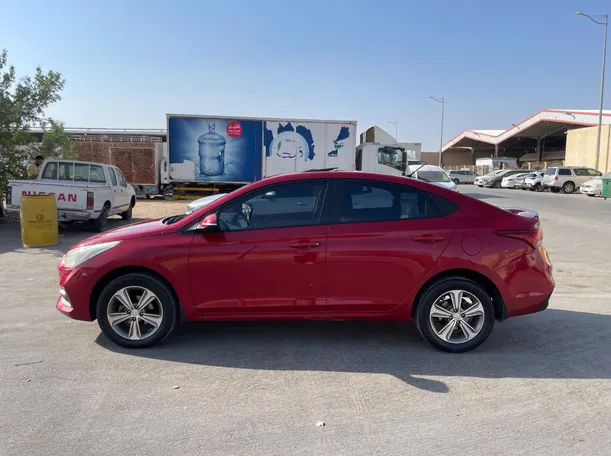 Car image 8