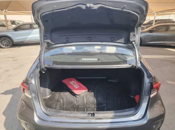 Car image 23