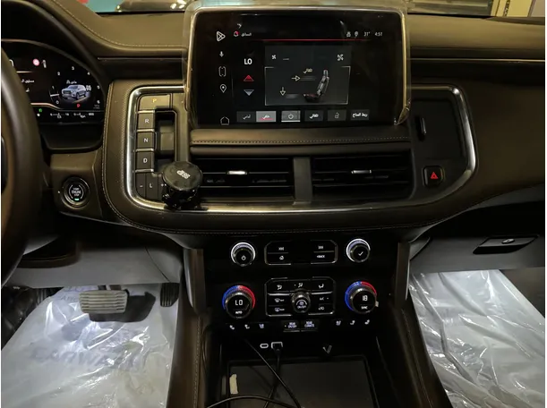 Car image 21