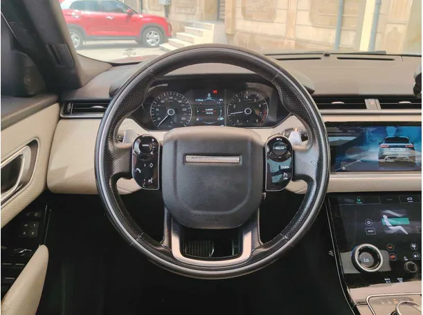 Car image 22