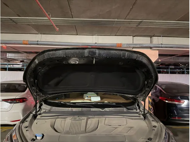 Car image 23