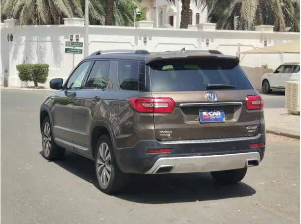 Car image 7