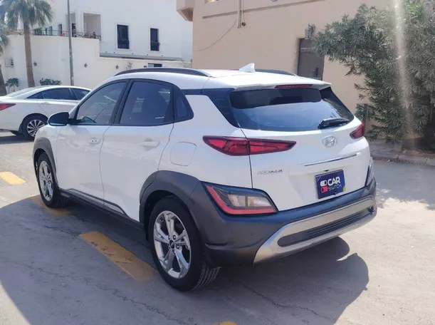 Car image 7