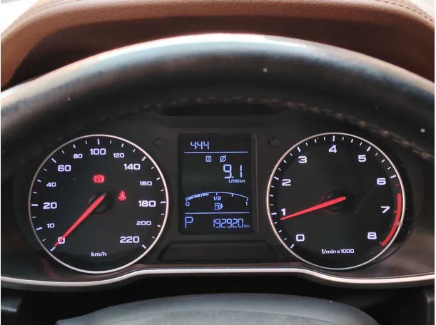 Car image 23