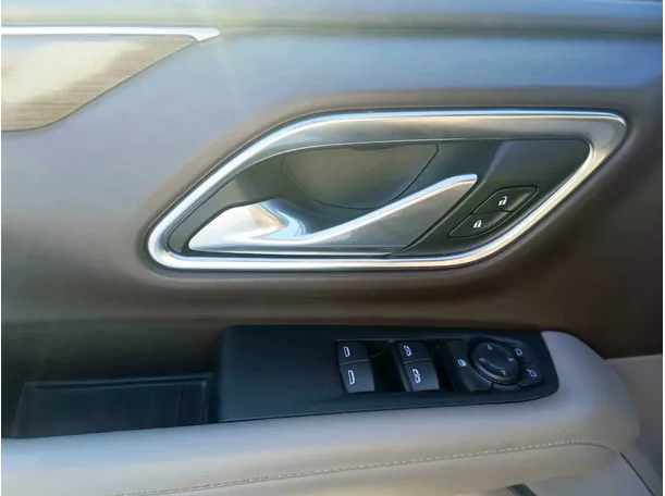 Car image 28