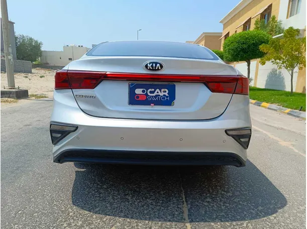 Car image 6