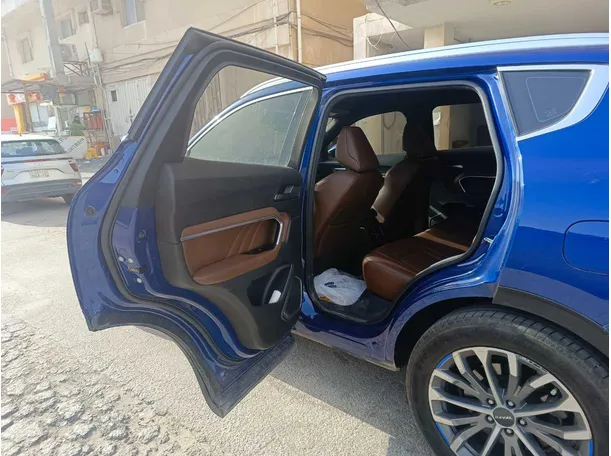 Car image 31