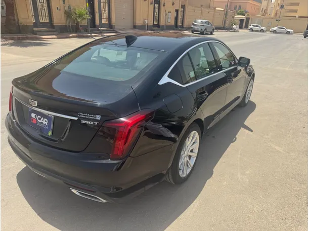 Car image 5