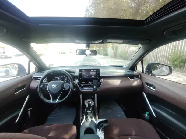 Car image 17