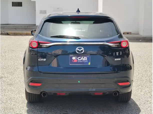 Car image 6