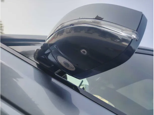 Car image 31