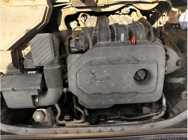 Car image 27