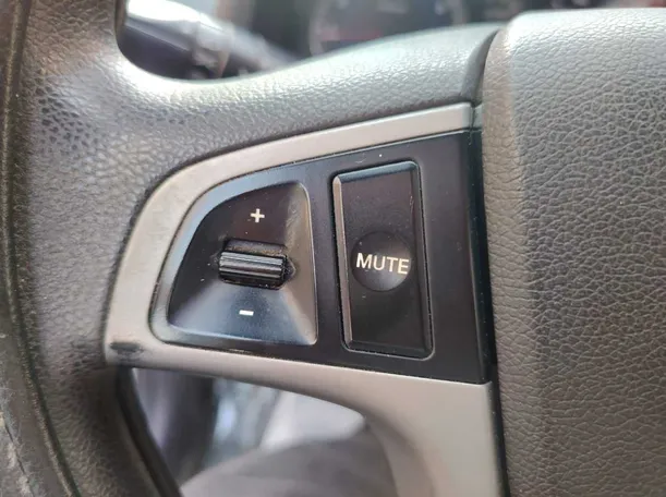 Car image 36