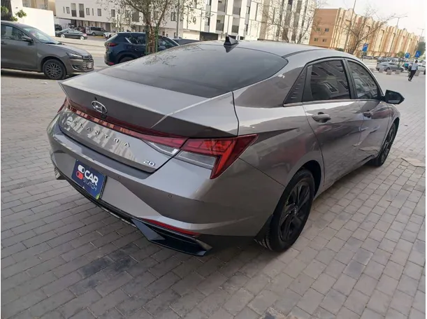 Car image 6