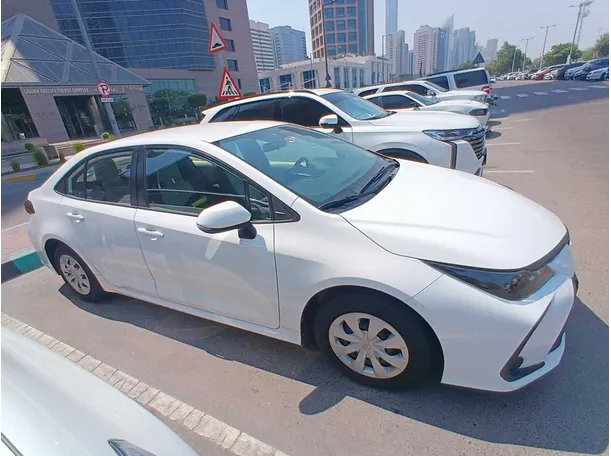 Car image 8