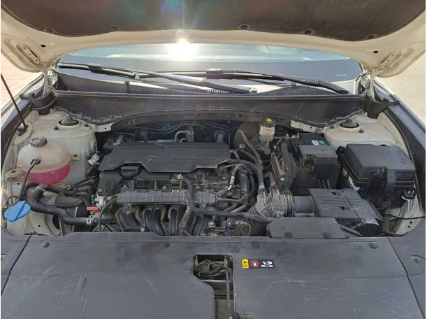 Car image 21