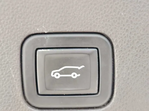 Car image 38