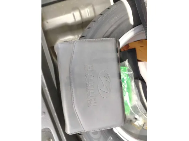 Car image 31