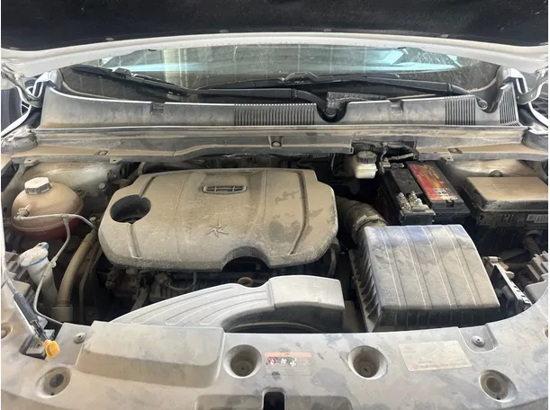 Car image 17