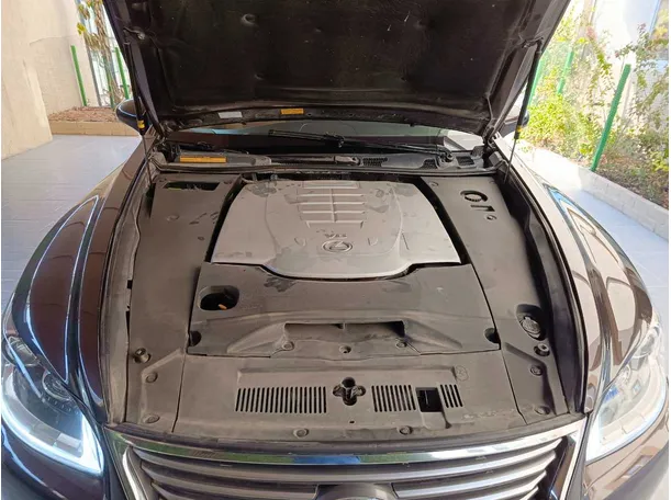 Car image 47