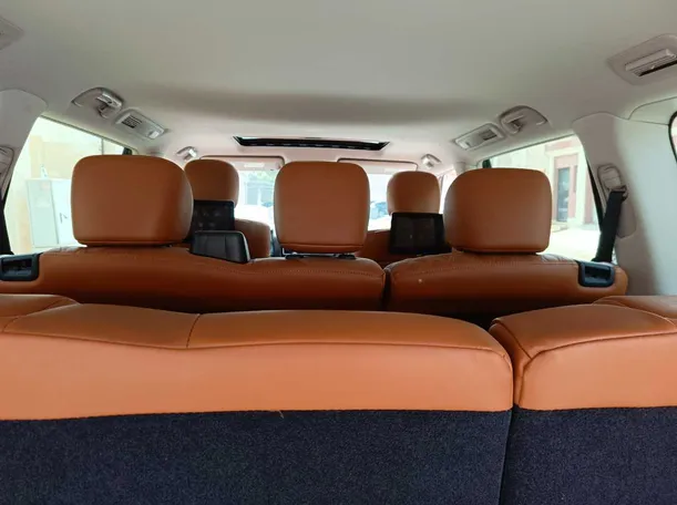 Car image 22