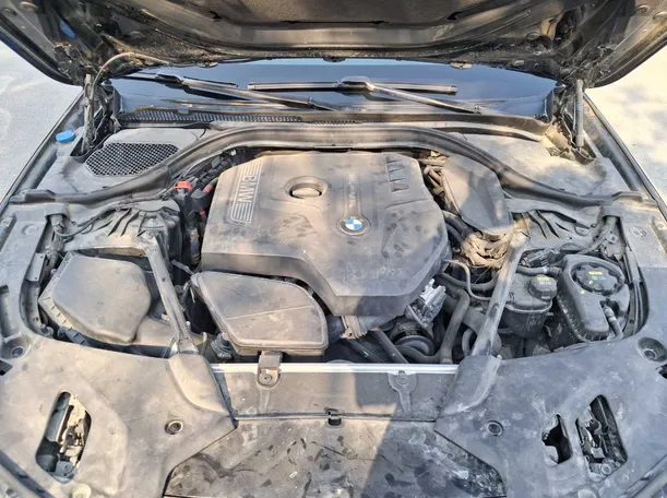 Car image 21
