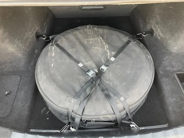 Car image 28