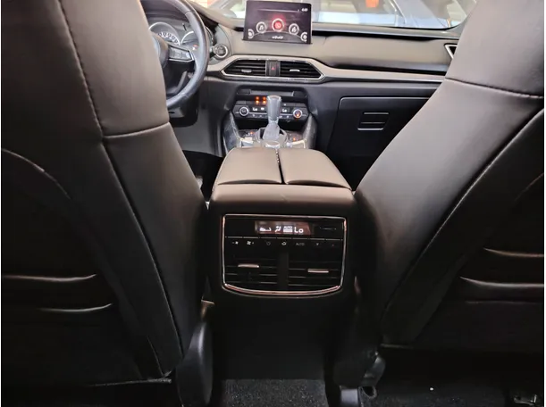 Car image 34